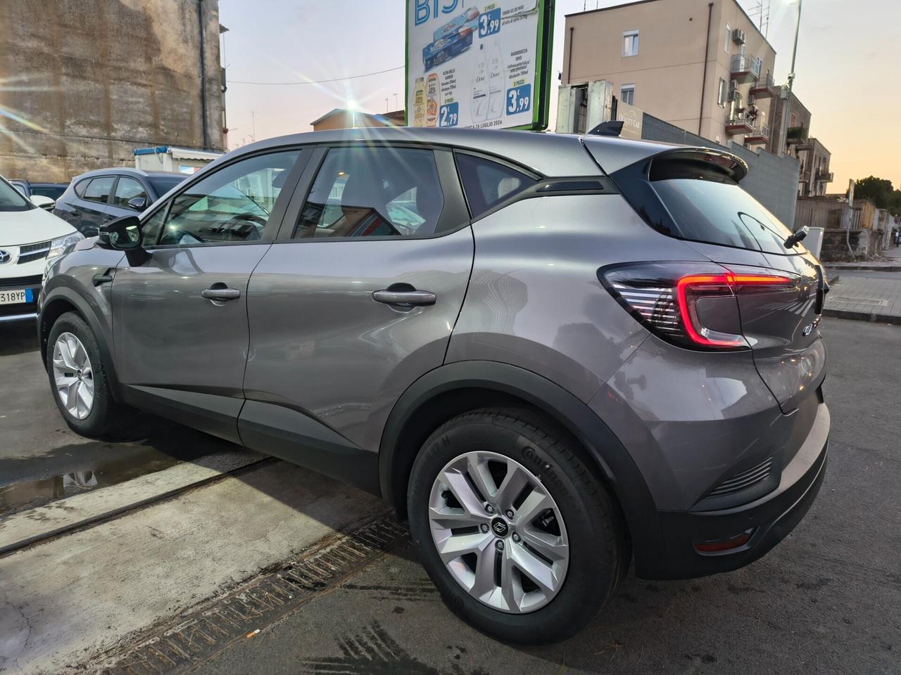RENAULT CAPTUR EURO 24.700 NUOVA DA IMMATRICOLARE