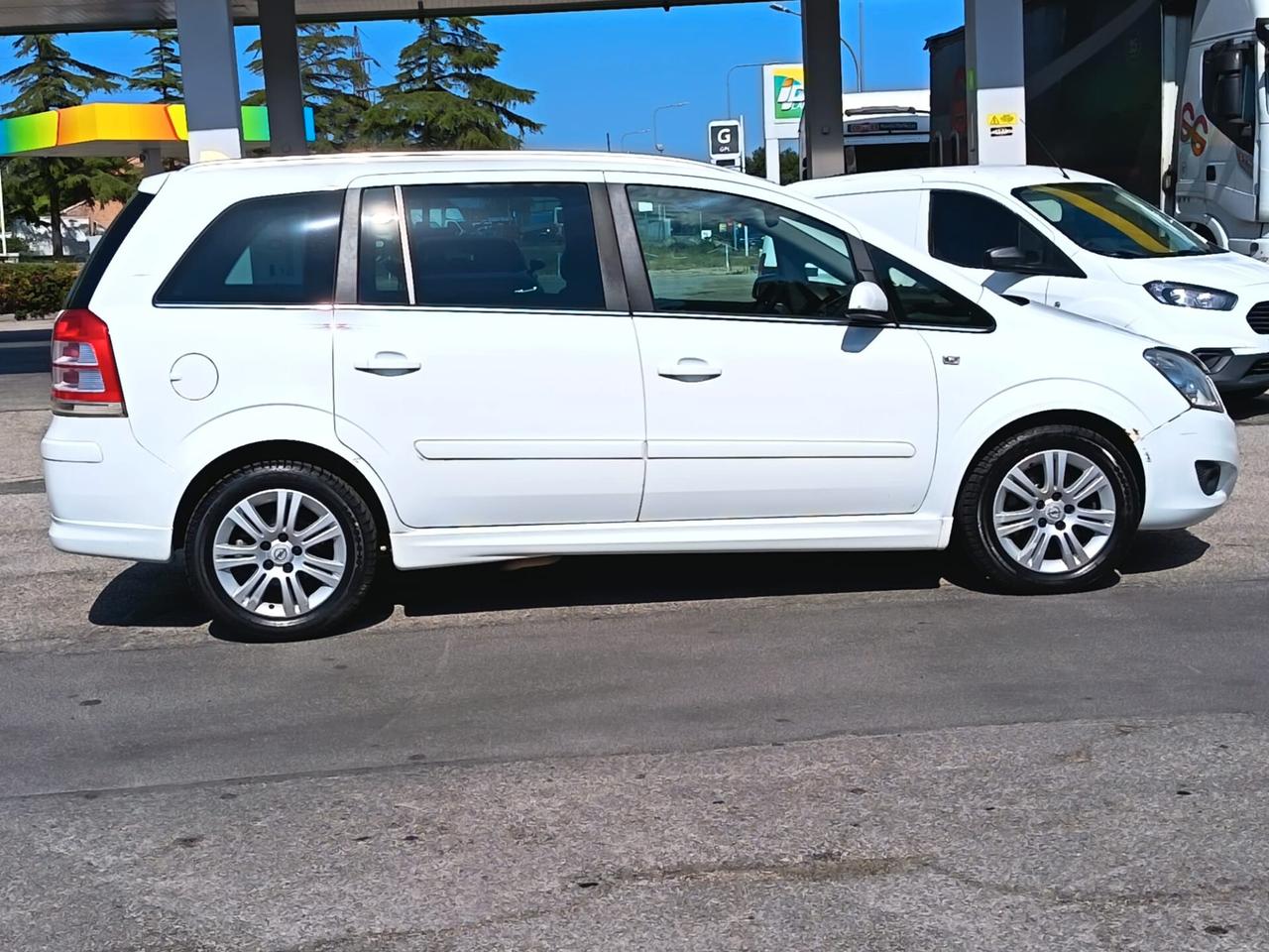 Opel Zafira 1.6 16V ecoM 94CV Club 7 POSTI OCCASIONE