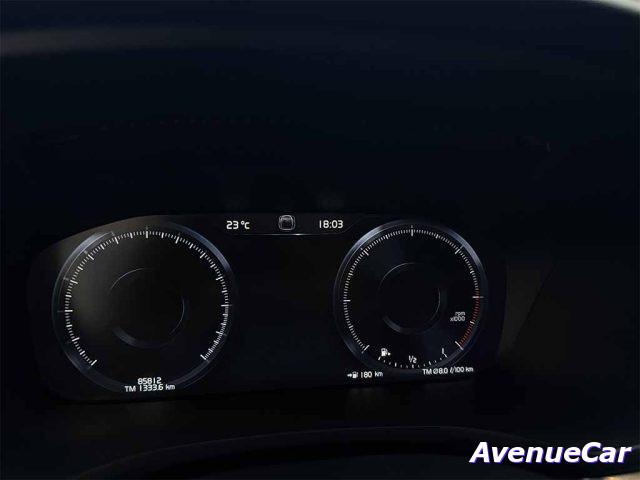 VOLVO V60 Cross Country 2.0 b4 Business Pro awd CERCHI 20' TELECAMERA POST
