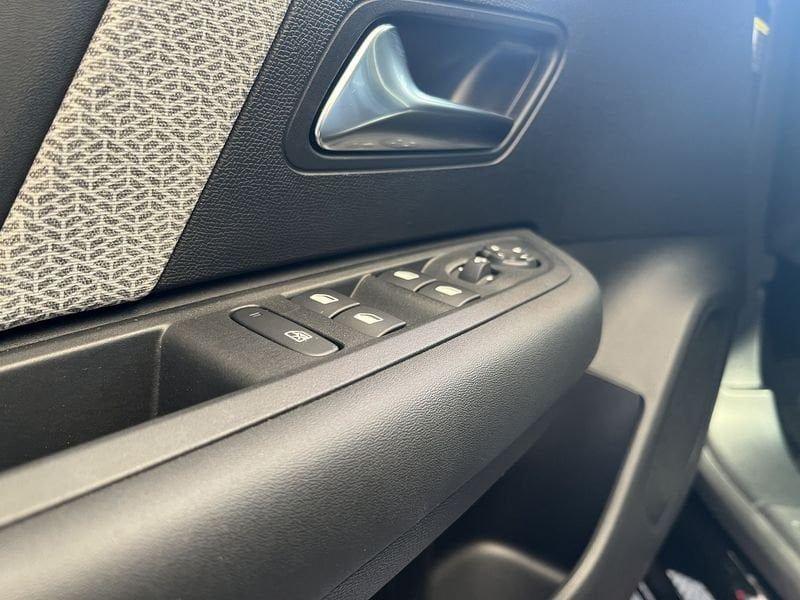 Citroën e-C4 motore elettrico 136 CV Plus