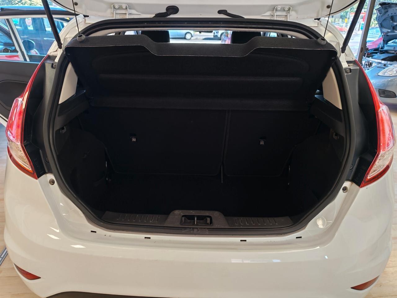 Ford Fiesta - DISTRIBUZIONE NUOVA e TAGLIANDATA - euro 6 !!!