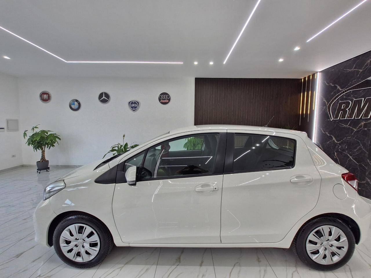TOYOTA YARIS 1.0 BENZINA 69CV X NEOPATENTATI