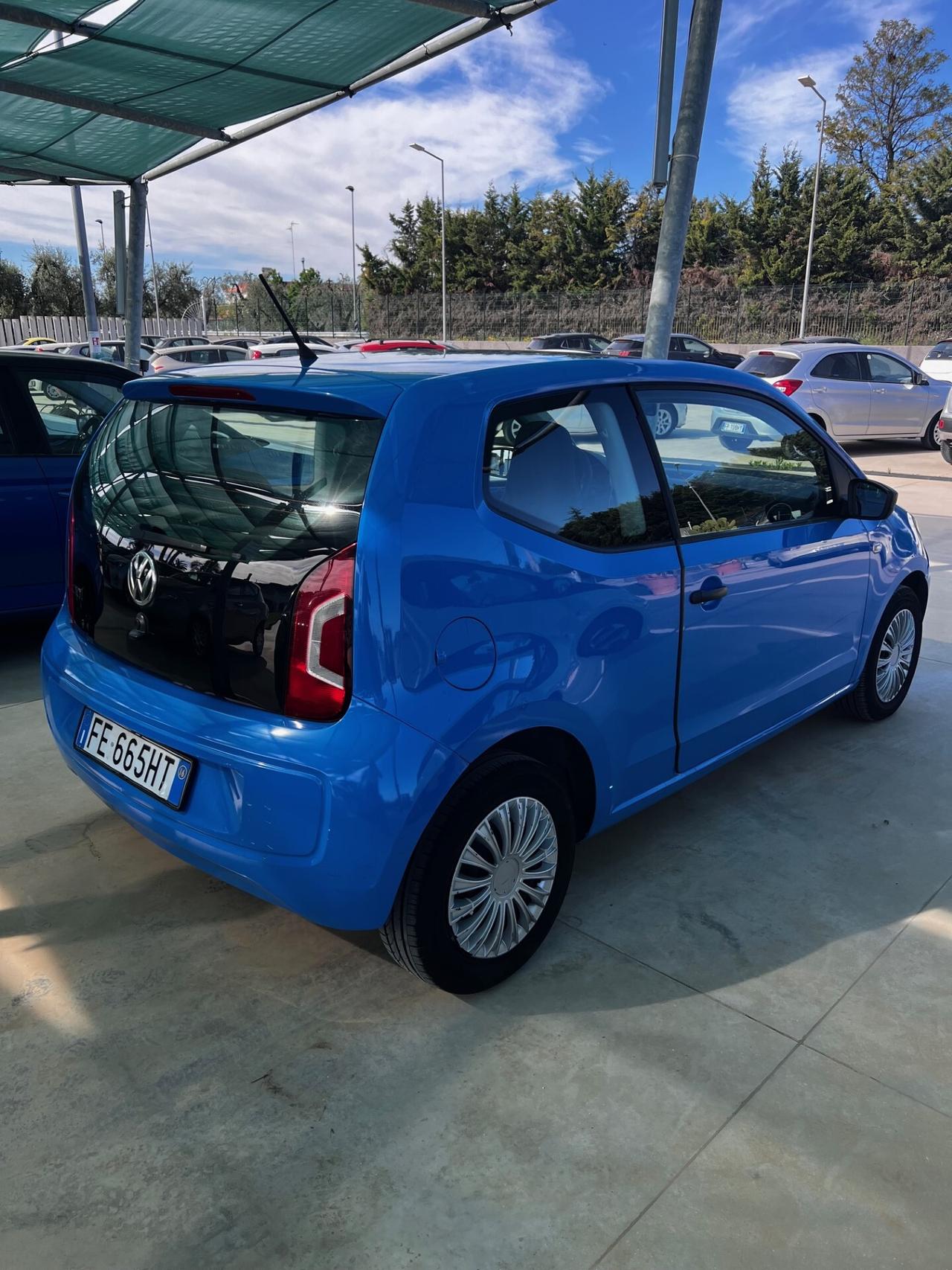 Volkswagen up! 1.0 75 CV 3p. high up!