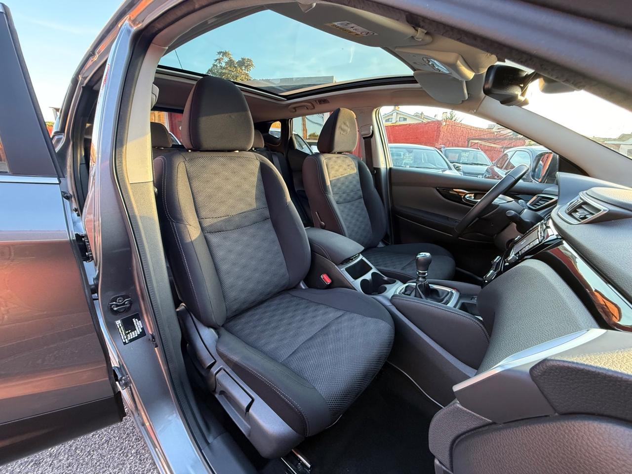 Qashqai 1.5 dCi Tekna-unipro( 58 mila km )-rate-garanzia