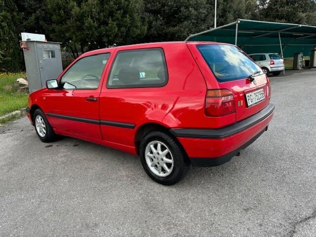 Volkswagen Golf 1.4 cat 3 porte GL