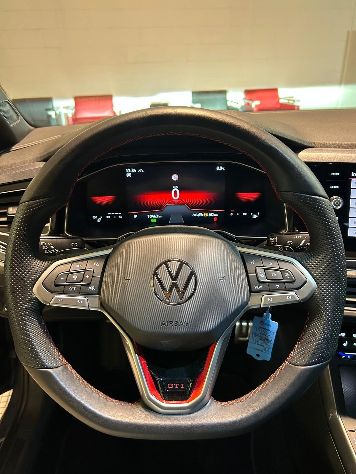 Volkswagen Polo 2.0 TSI DSG GTI