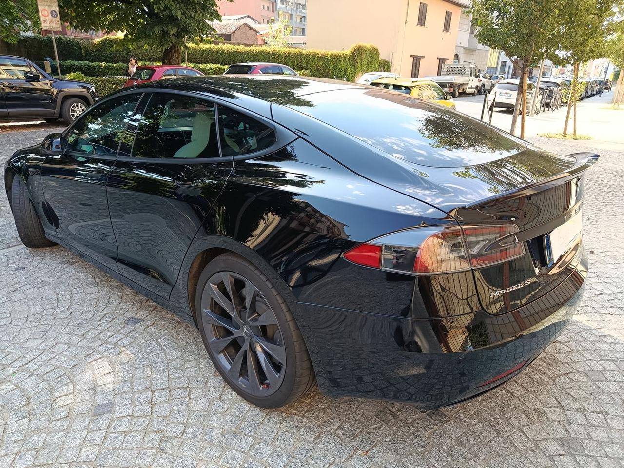 Tesla Model S 60d #6106