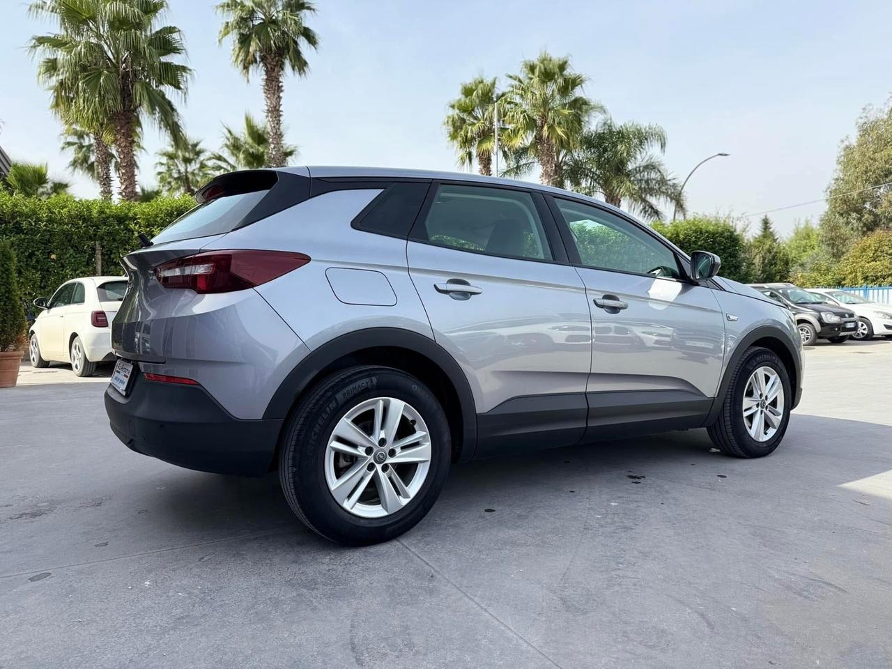 Opel Grandland X 1.5 diesel Ecotec Start&Stop aut. Business Ed.
