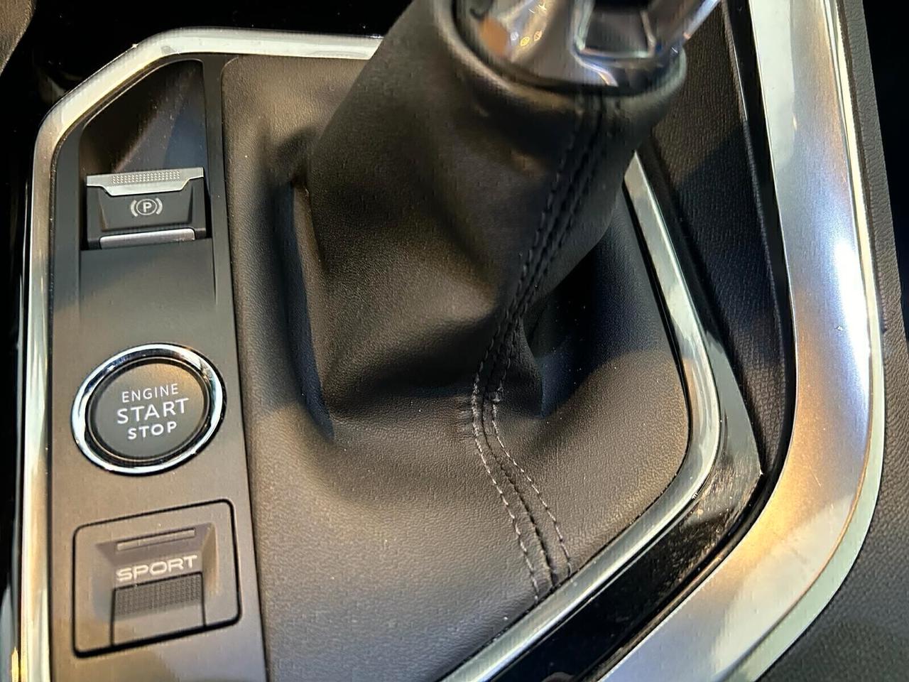 Peugeot 3008 GT PureTech Turbo 130 6mt SPOTICAR
