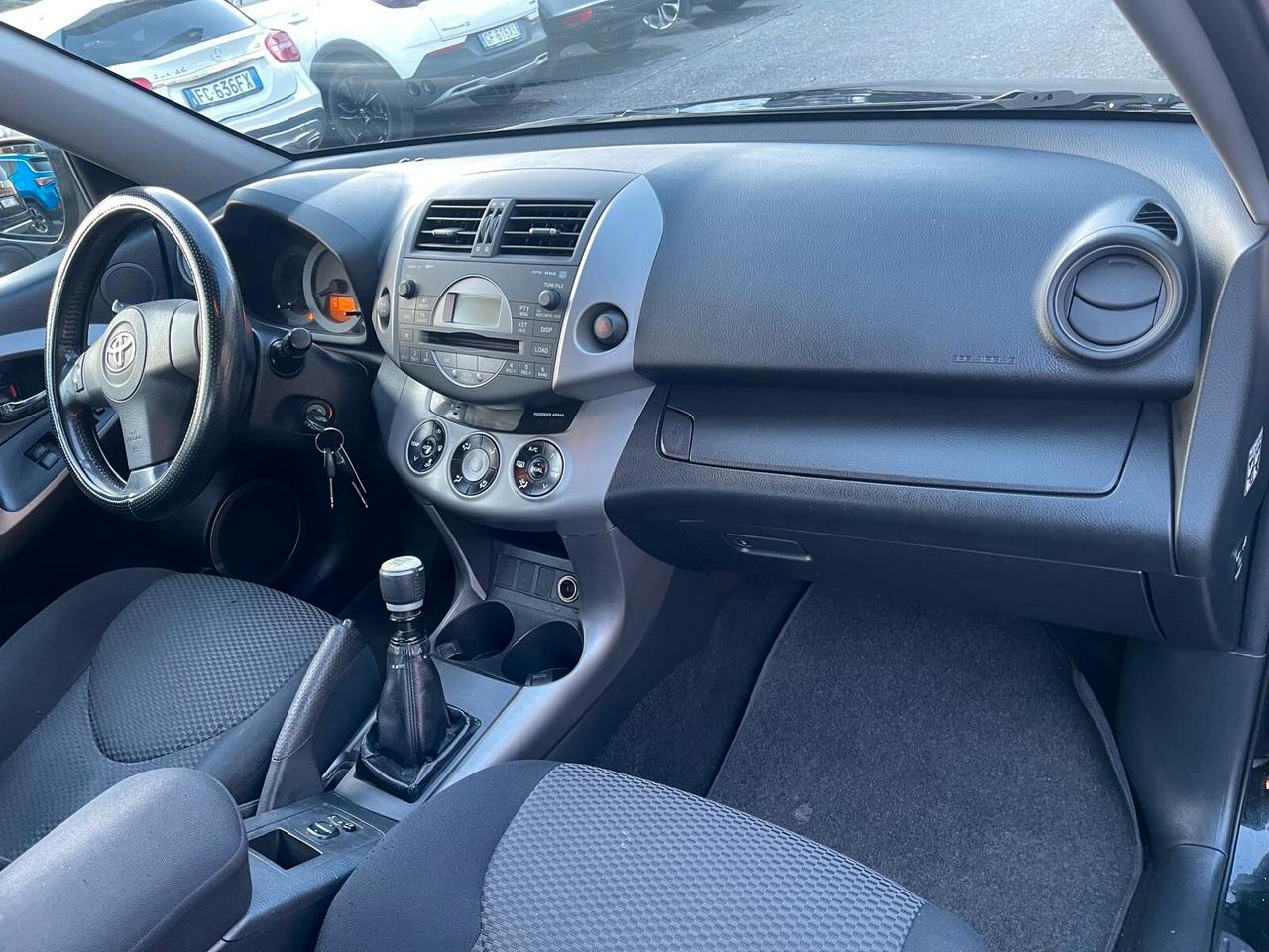 Toyota RAV 4 RAV4 2.2 D-4D 136 CV Sol