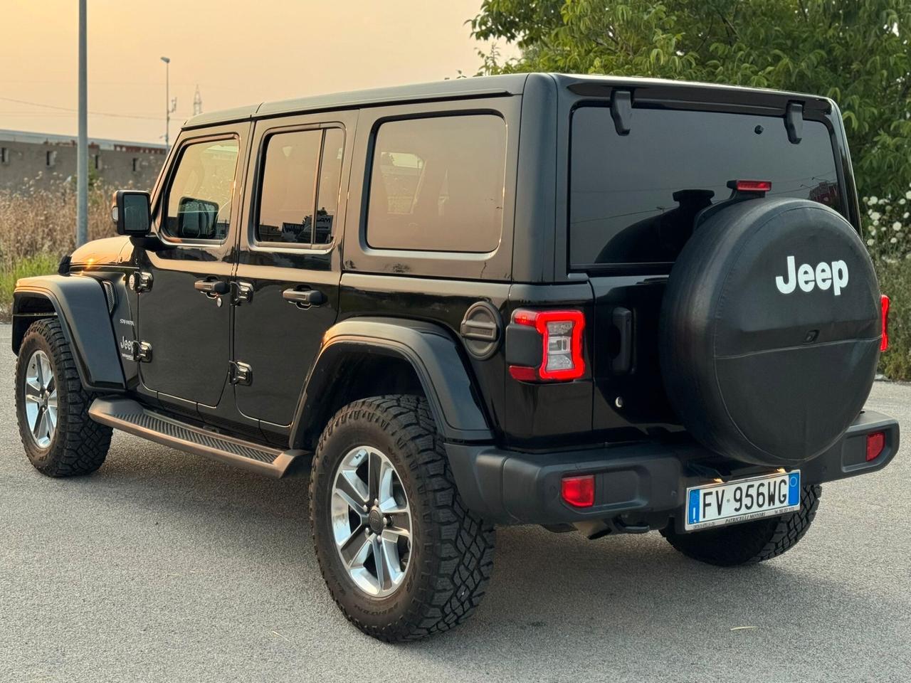 Jeep Wrangler Unlimited 2.2 Mjt II Sahara