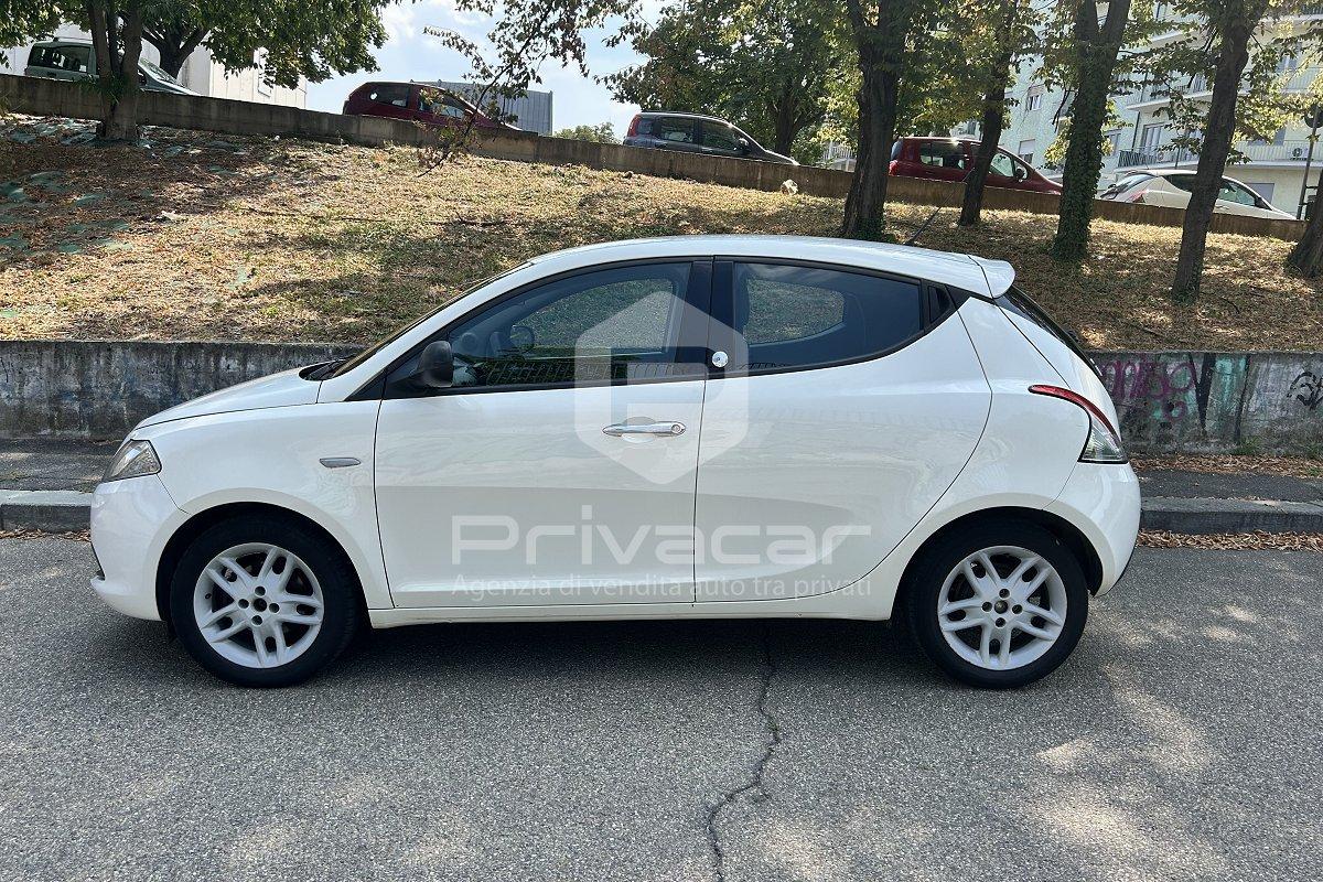 LANCIA Ypsilon 1.2 69 CV 5 porte GPL Ecochic Silver