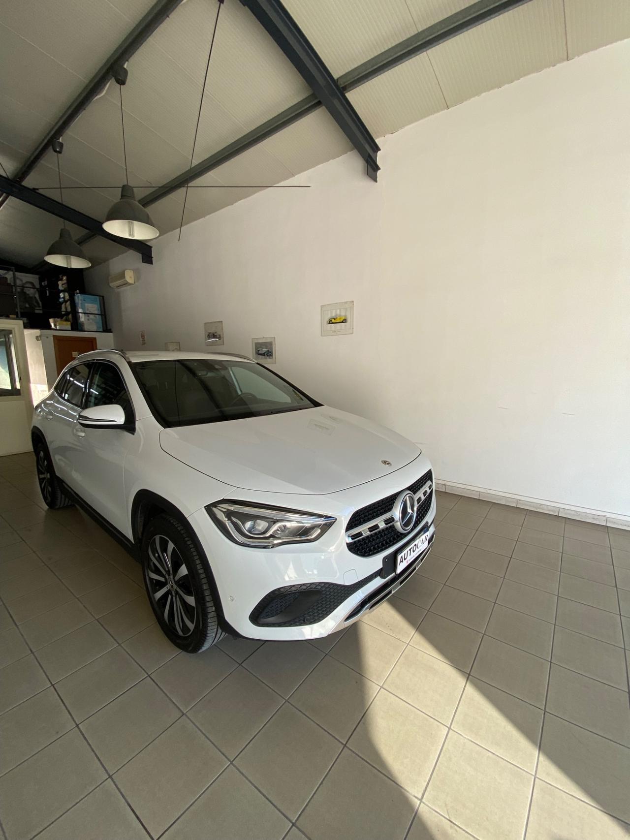 Mercedes-benz GLA 220 200 d Automatic Premium