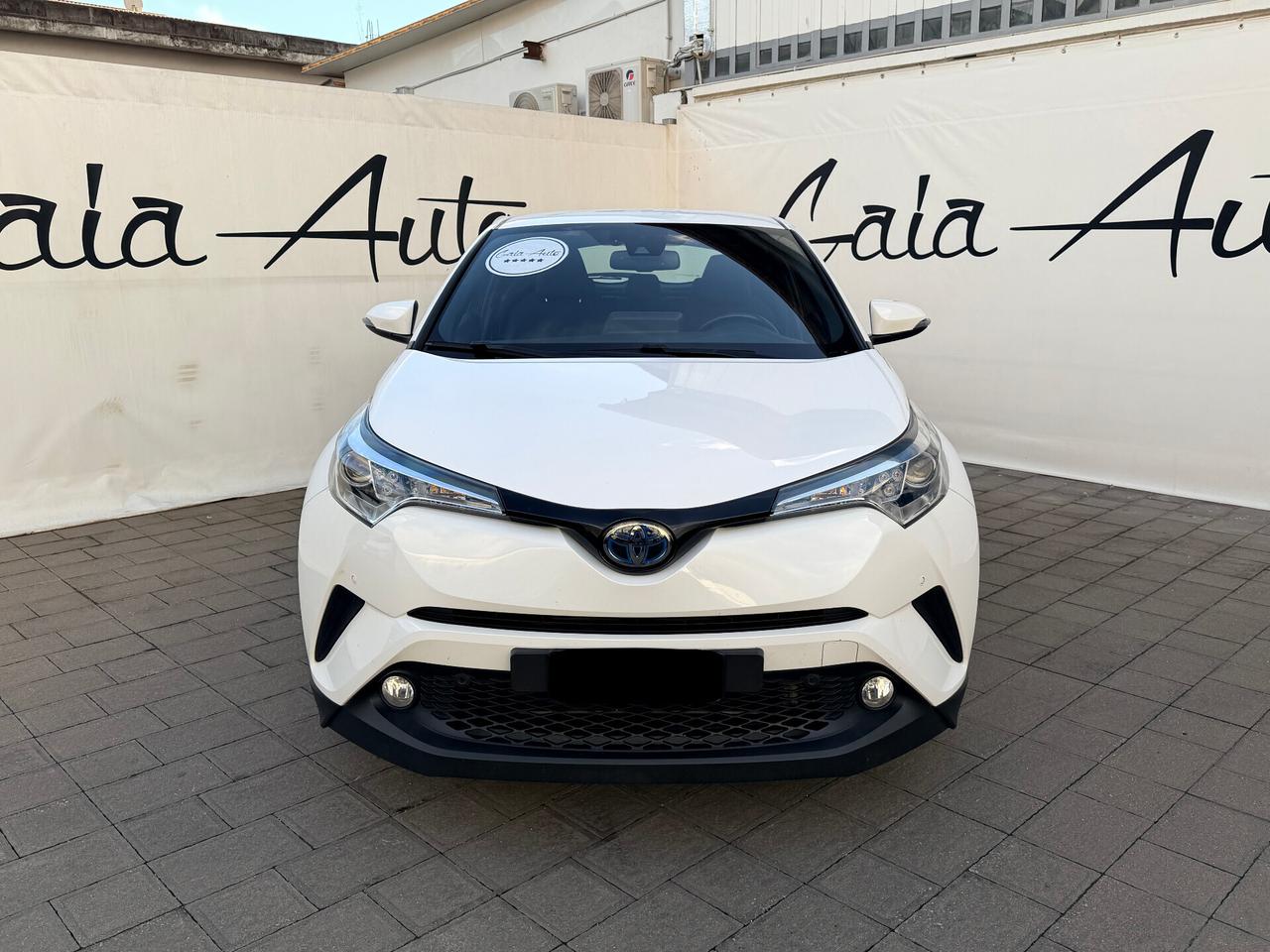 Toyota C-HR 1.8 Hybrid E-CVT Trend