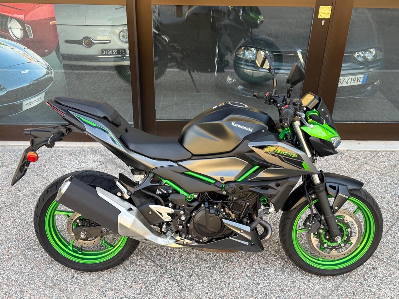 Kawasaki Z 500 SE ABS SOLO 400 KM!!!