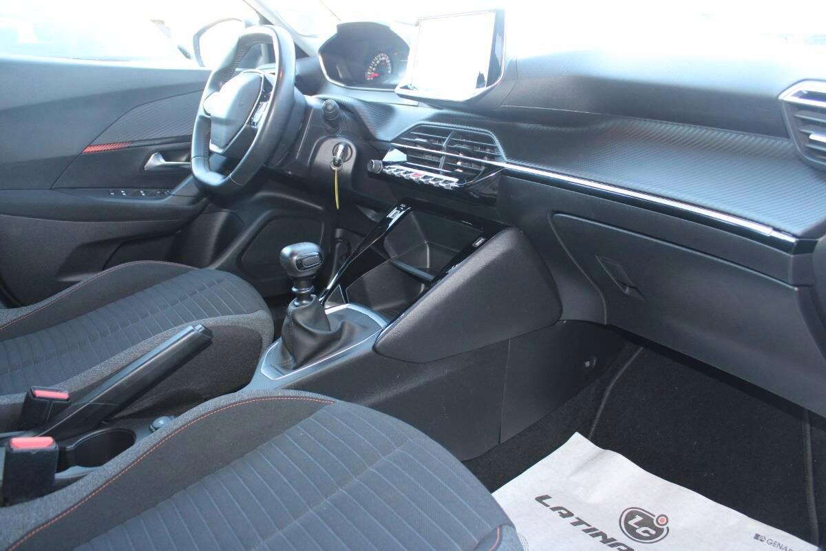 Peugeot 2008 1.5 bluehdi Active s&s 100cv Con NAVIGATORE