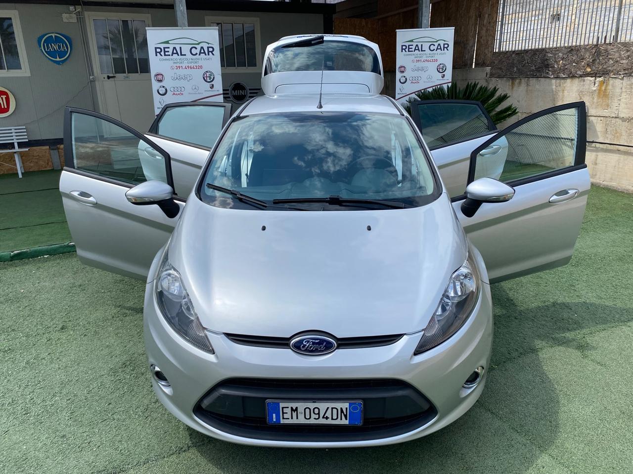 Ford Fiesta 1.4 Diesel 5 Porte Neo Patentati