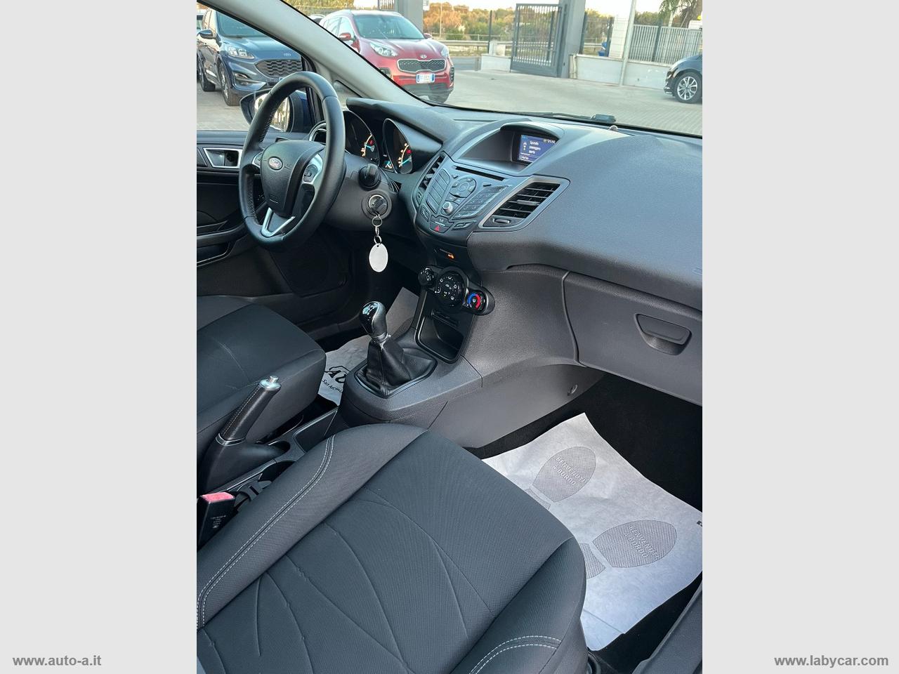 FORD Fiesta 1.5 TDCi 75 CV 5p. Titanium