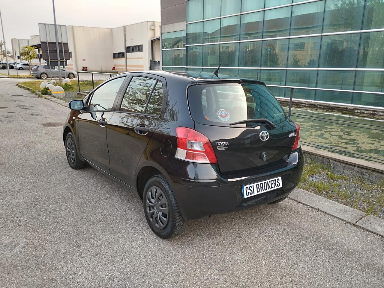 Toyota Yaris 1.0 5P OK NEOPATENTATI E 115 /2010