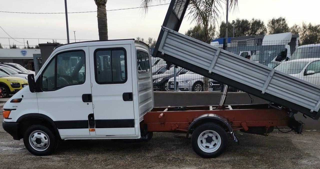 Iveco Daily 35C13 doppia cabina ribaltabile - 2.8 - 130CV