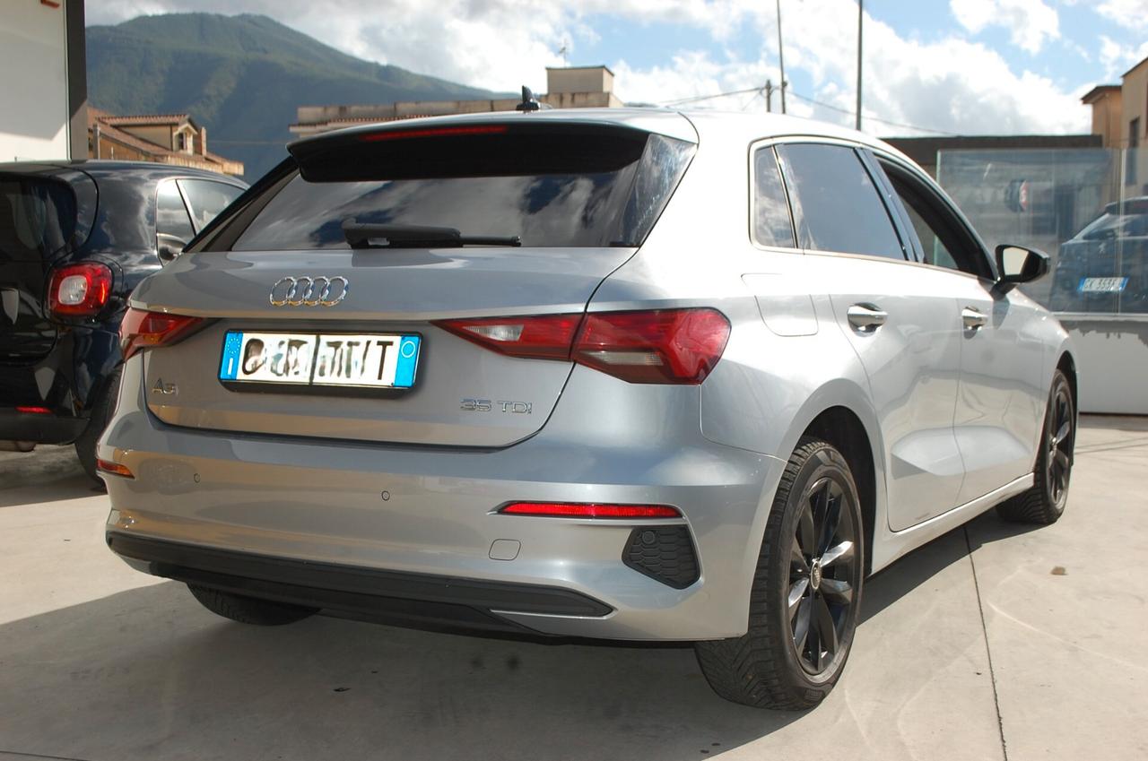 Audi A3 Sportback 35 2.0 tdi 150CV Business Advanced s-tronic Uff Italy