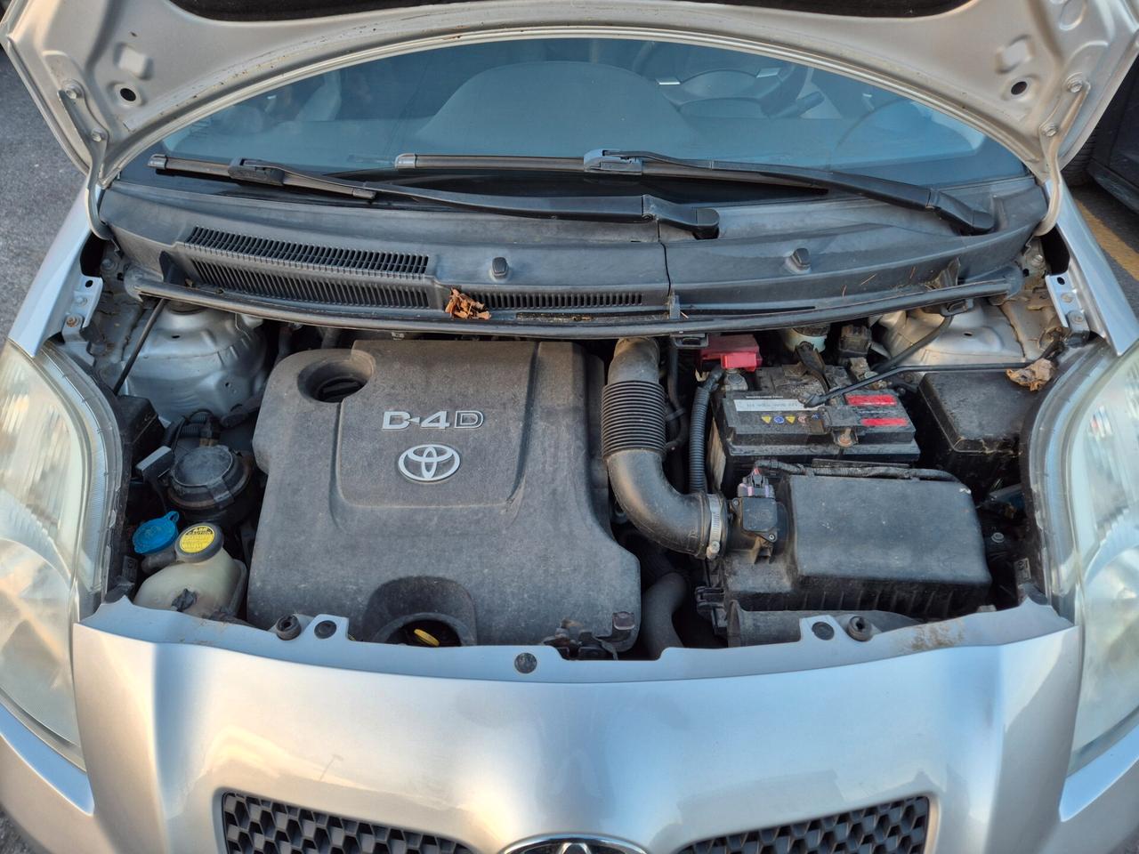 Toyota Yaris 1.4 D-4D 5 porte Sol BELLA!!!!!!!!!!!!!!