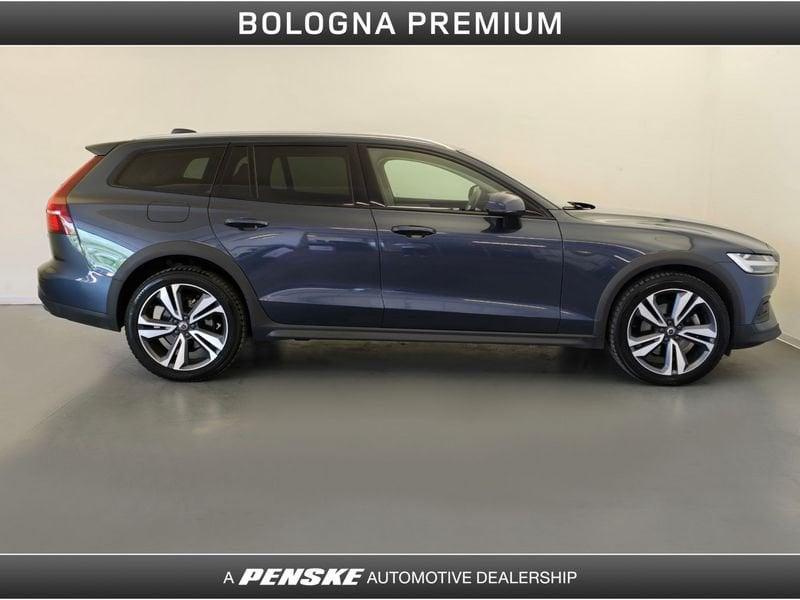 Volvo V60 Cross Country V60 Cross Country B4 (d) AWD automatico Plus