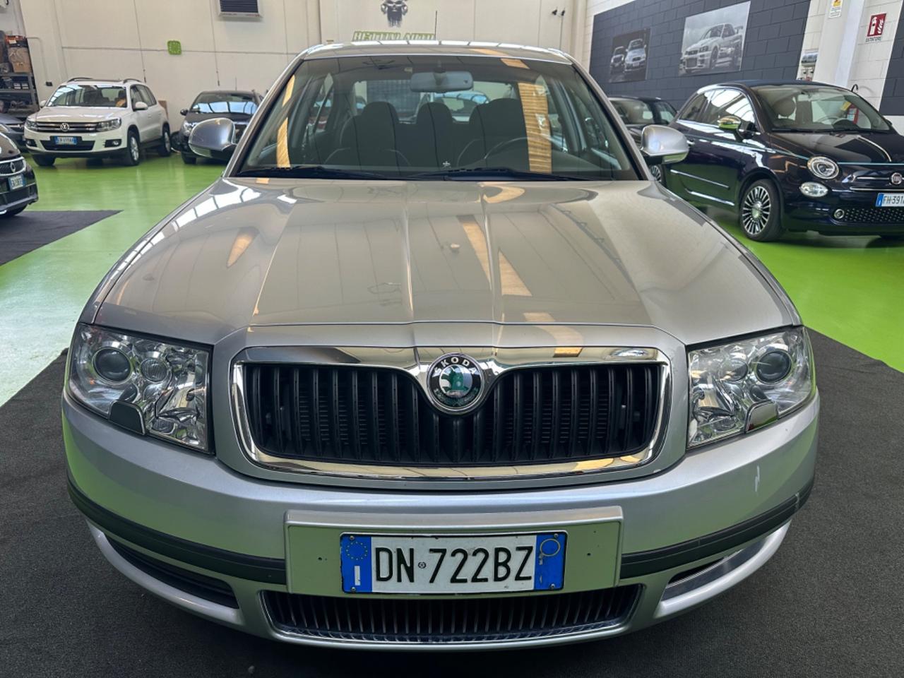 Skoda Superb 1.8 T 20V 150cv tip. Comfort - AUTOMATICA-