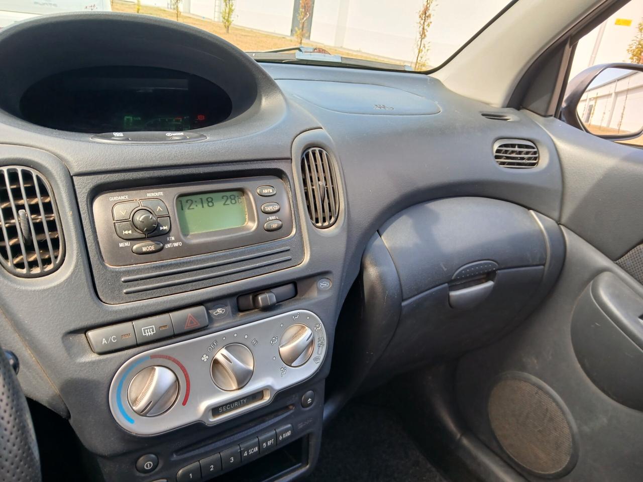 Toyota Yaris 1.4 tdi D-4D