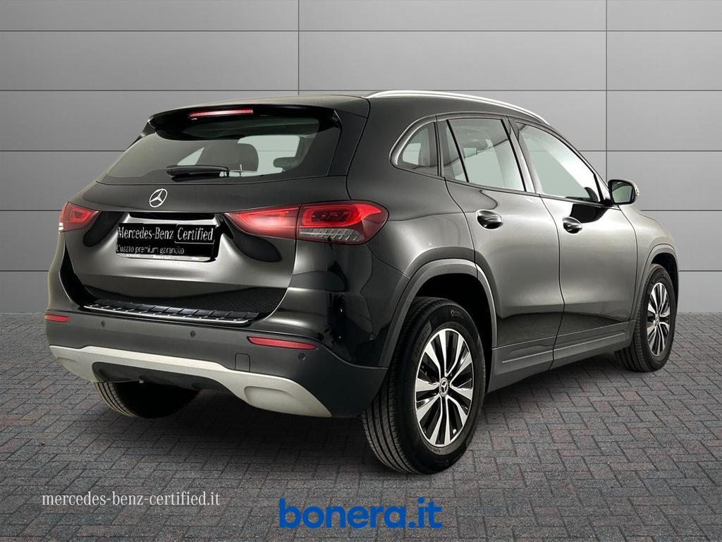 Mercedes GLA 200 200 D Business Extra 8G-DCT