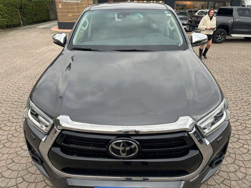 Toyota Hilux 2.4 Diesel AT Double Cab 4WD Executive MY24