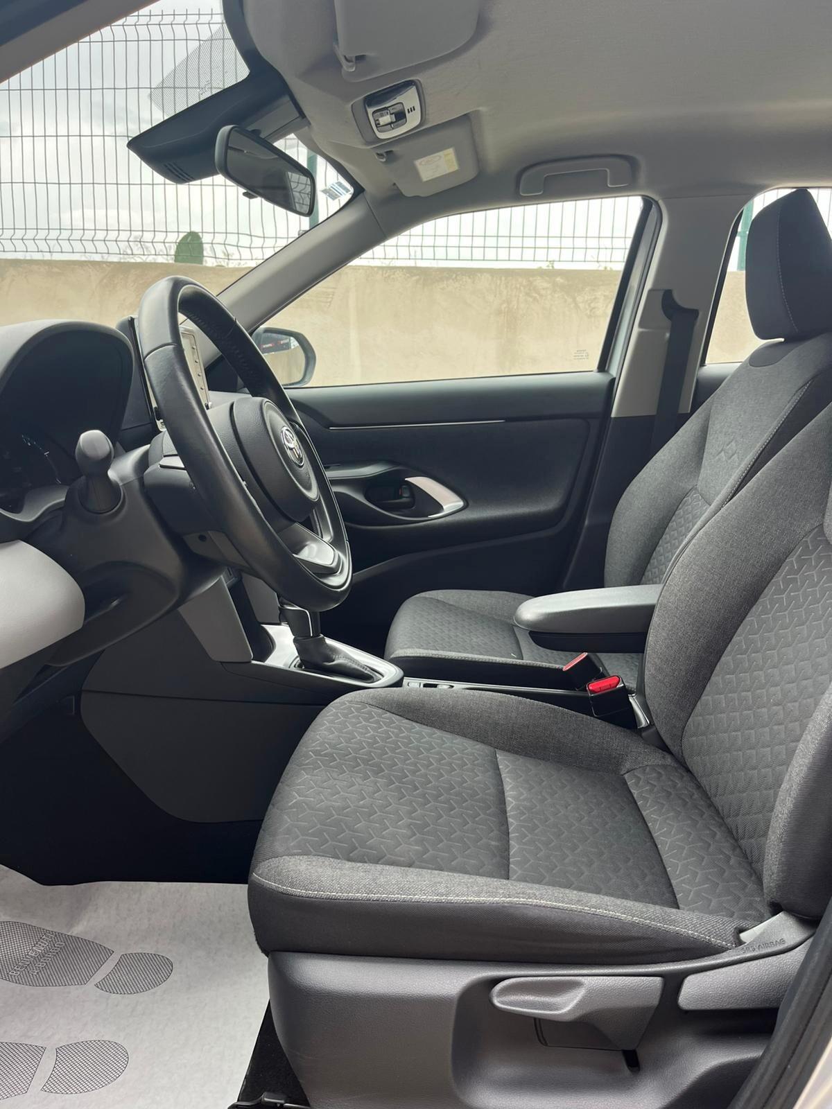 Toyota Yaris Cross 1.5 Hybrid 5p. E-CVT Business