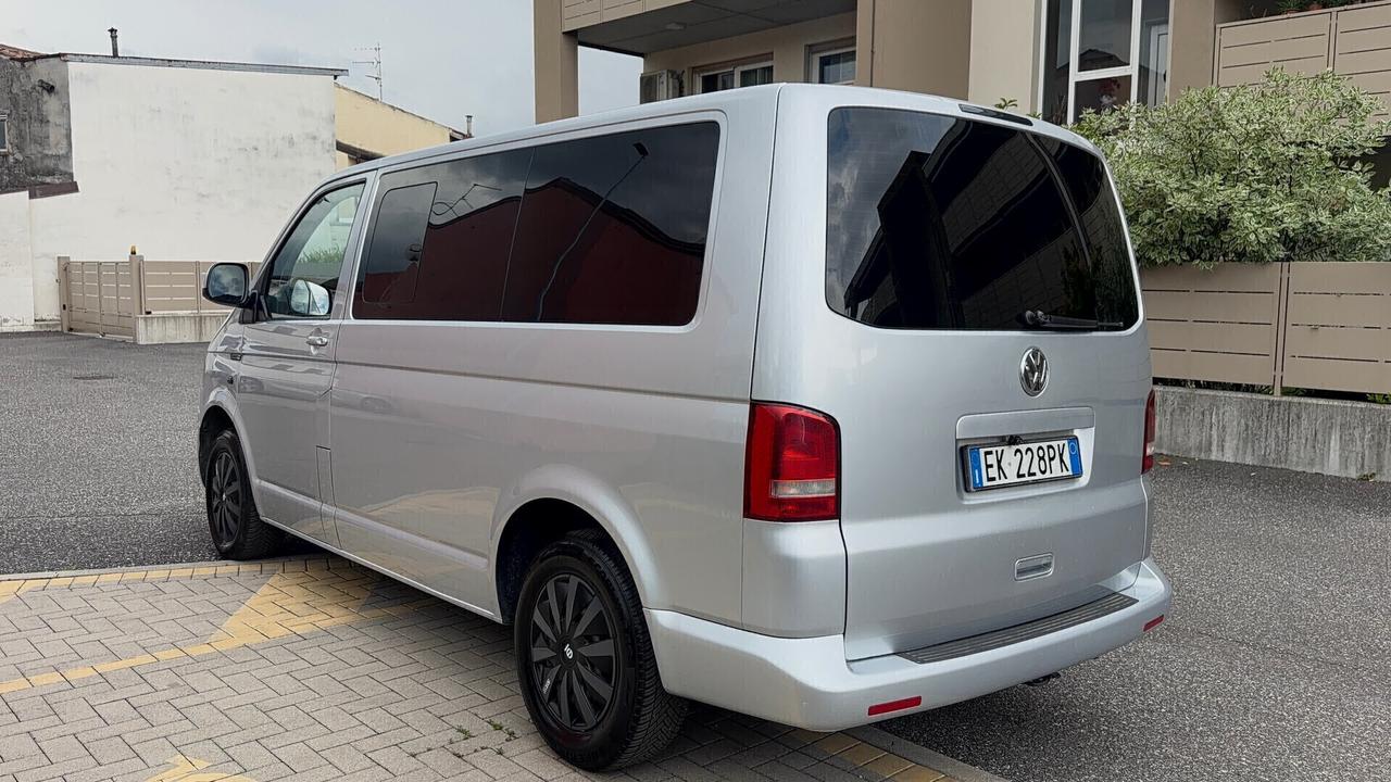 Volkswagen Multivan 2.0 TDI 140CV 9 posti