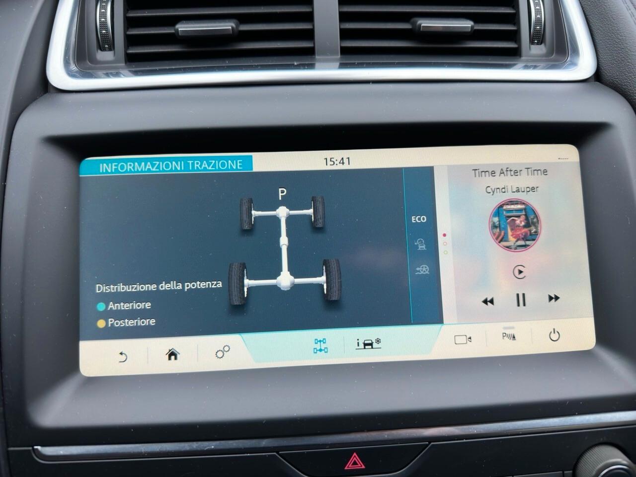 Jaguar E-Pace 2.0D 150 CV AWD aut. R-Dynamic