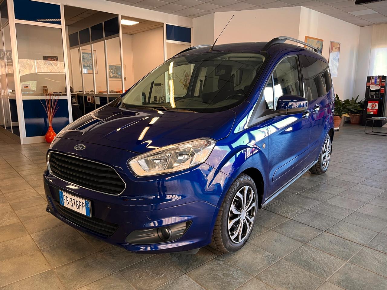 Ford Tourneo Courier 1.0 EcoBoost 100 CV Titanium