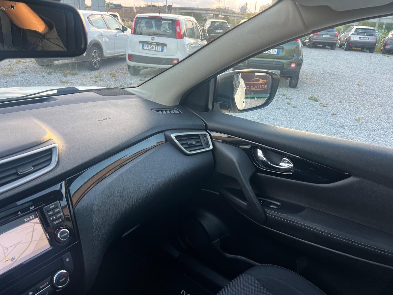 Nissan Qashqai 1.5 dCi N-Connecta