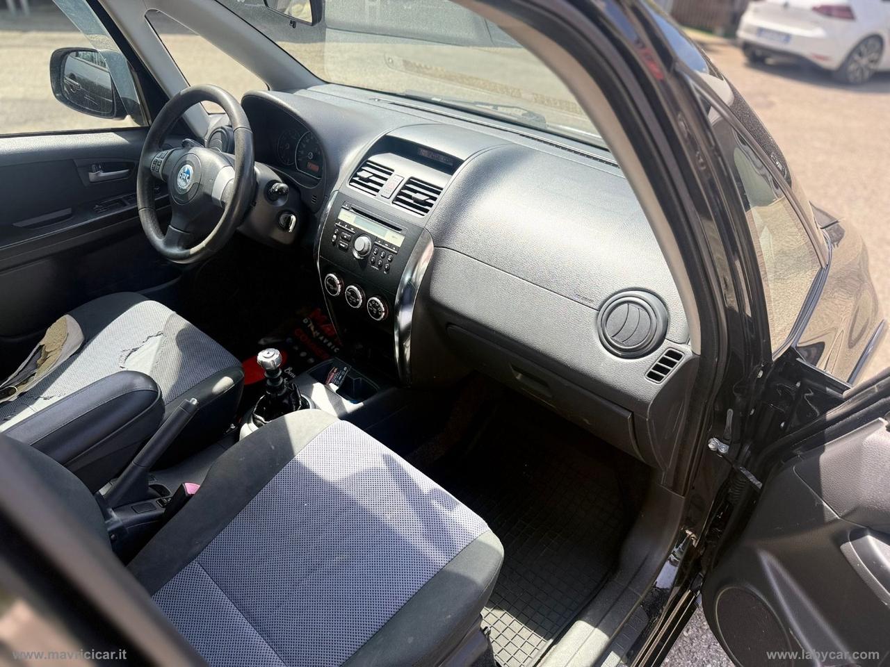 FIAT Sedici 1.9 MJT 4x4 Emotion