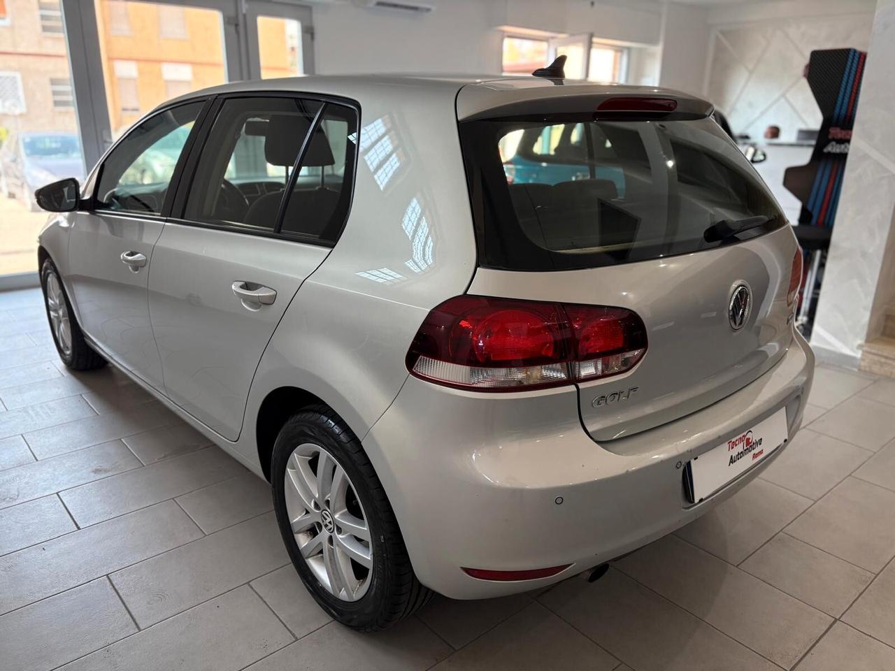 Volkswagen Golf 1.6 TDI DPF DSG 5p. Highline