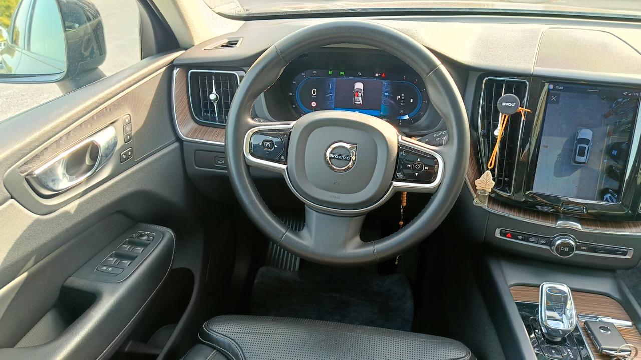 Volvo XC 60 XC60 B4 (d) AWD automatico Business