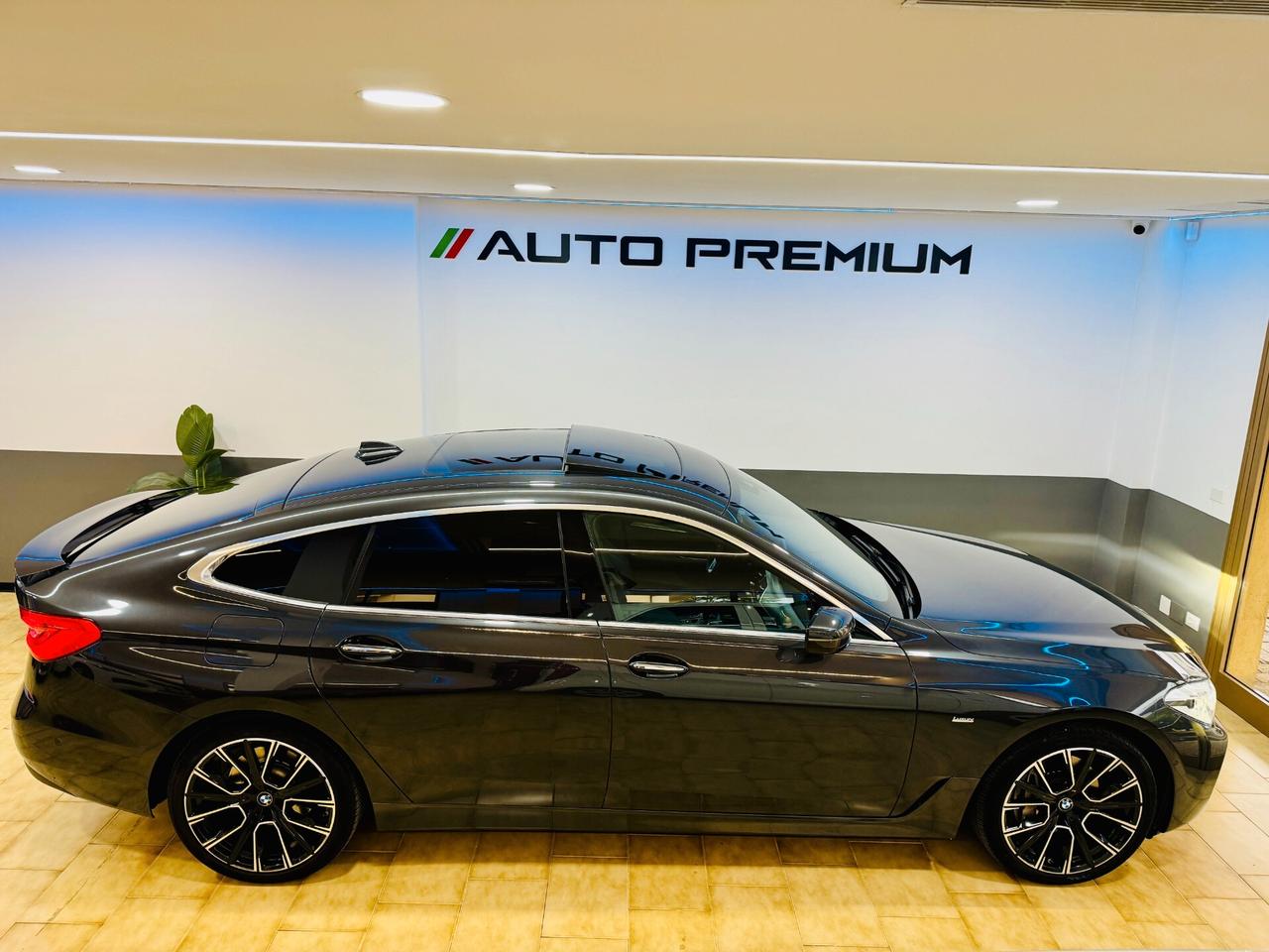 BMW 630d GT TETTO / LED / CARPLAY / R.CAM 249CV Luxury