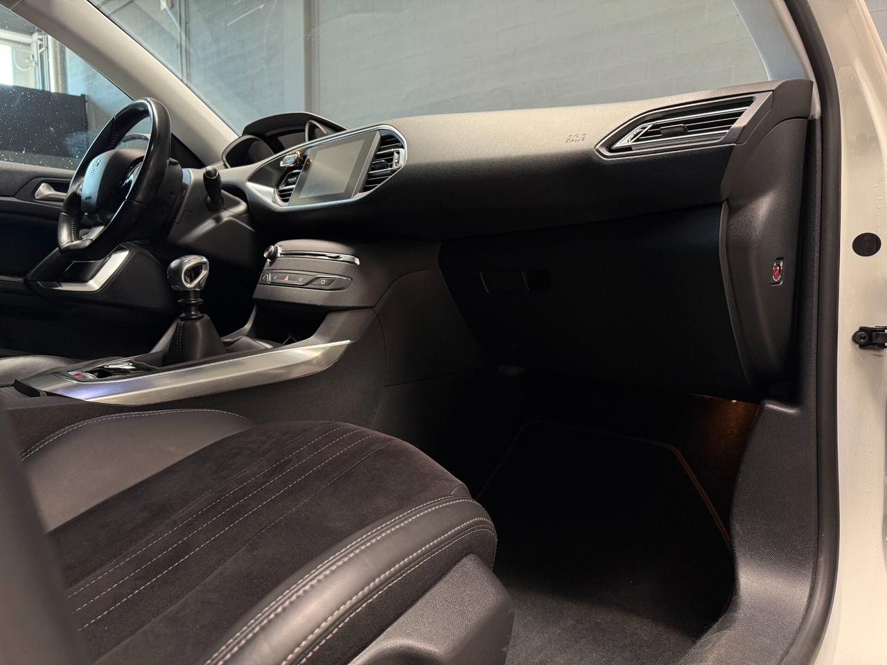 Peugeot 308 1.6 THP 125 CV Allure