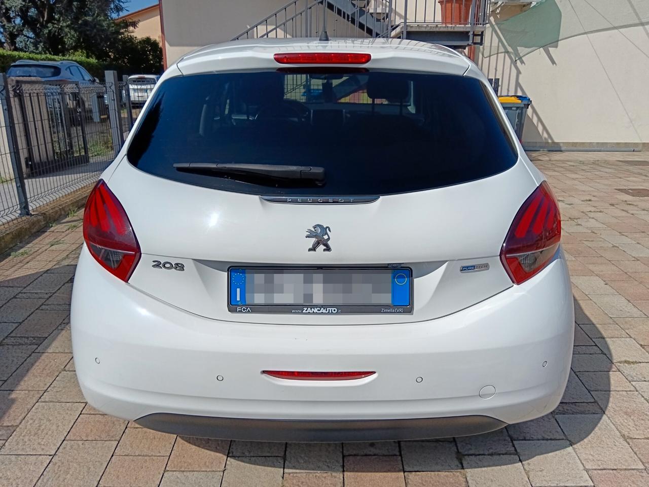 Peugeot 208 PureTech 82 5p. GPL Allure