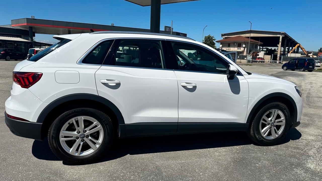 Audi Q3 2.0 TDI 150 CV S tronic Business KM CERTIFICATI