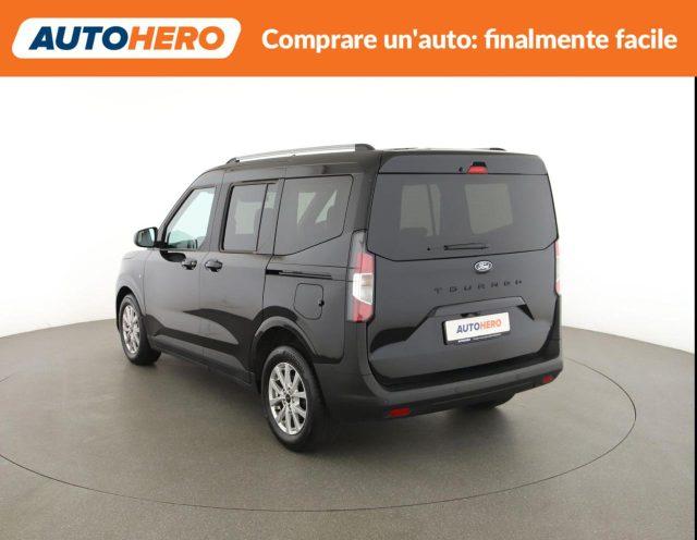 FORD Tourneo Courier 1.0 EcoBoost Titanium