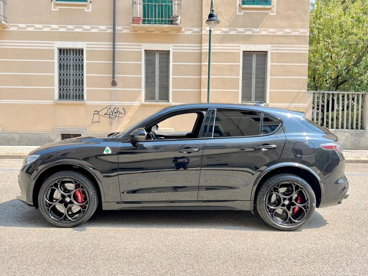Alfa Romeo Stelvio 2.9 Bi-Turbo V6 510 CV AT8 Quadrifoglio