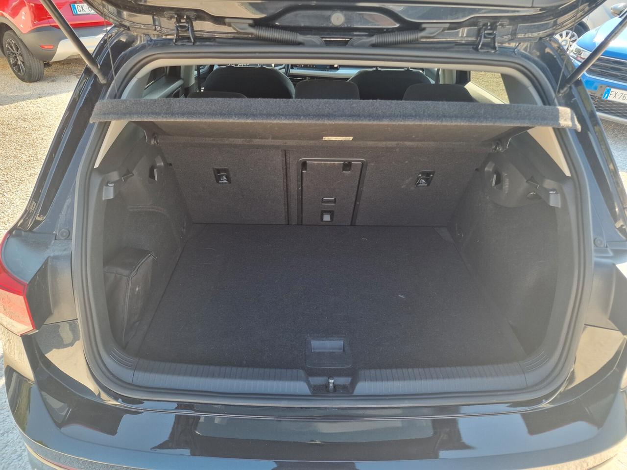 Volkswagen Golf 1.5 TGI DSG Life METANO