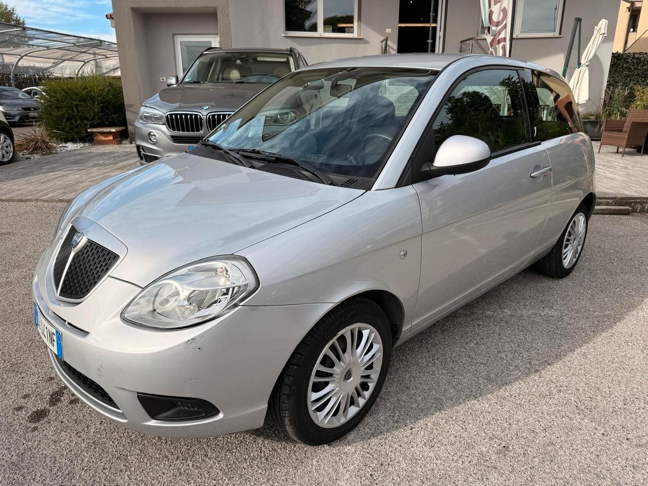 Lancia Ypsilon 1.2 Argento