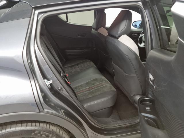 TOYOTA C-HR 2.0 Hybrid E-CVT GR Sport Black Edition