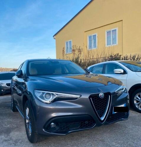 Alfa Romeo Stelvio 2.2 Turbodiesel 210 CV AT8 Q4 Executive