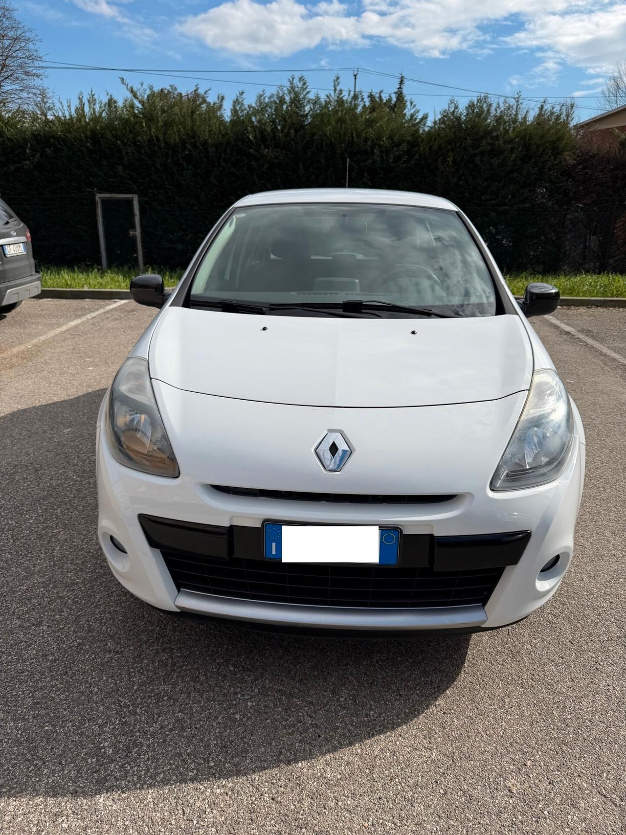 Renault Clio 1.2 - NEOP. - NAV. - 12 MESI DI GARANZIA